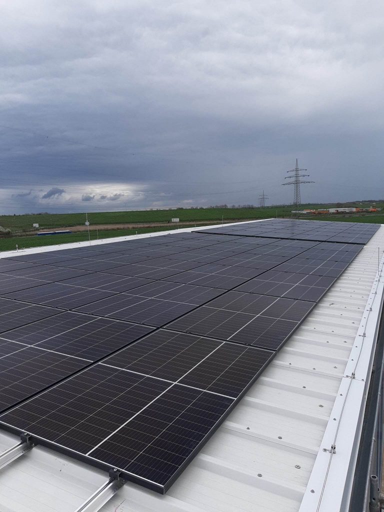 Photovoltaik Flachdach Bernburg