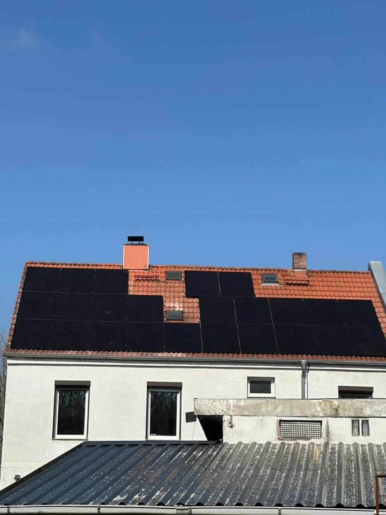 Photovoltaik-Haus-Halle2